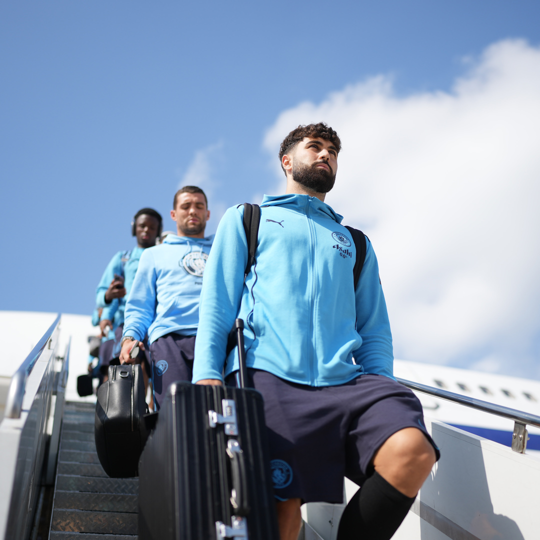 Travel, 2023/24, August
Justin Oboavwoduo, Mateo Kovačić and Josko Gvardiol of Manchester City departing from Orlando International Airport and travelling to John Glen Columbus International Airport on August 1, 2024 in Orlando, Florida. (Photo by Tom Flathers/Manchester City FC)
Man City Team Travel flight photos of the first team squad during the 2023/2024 season